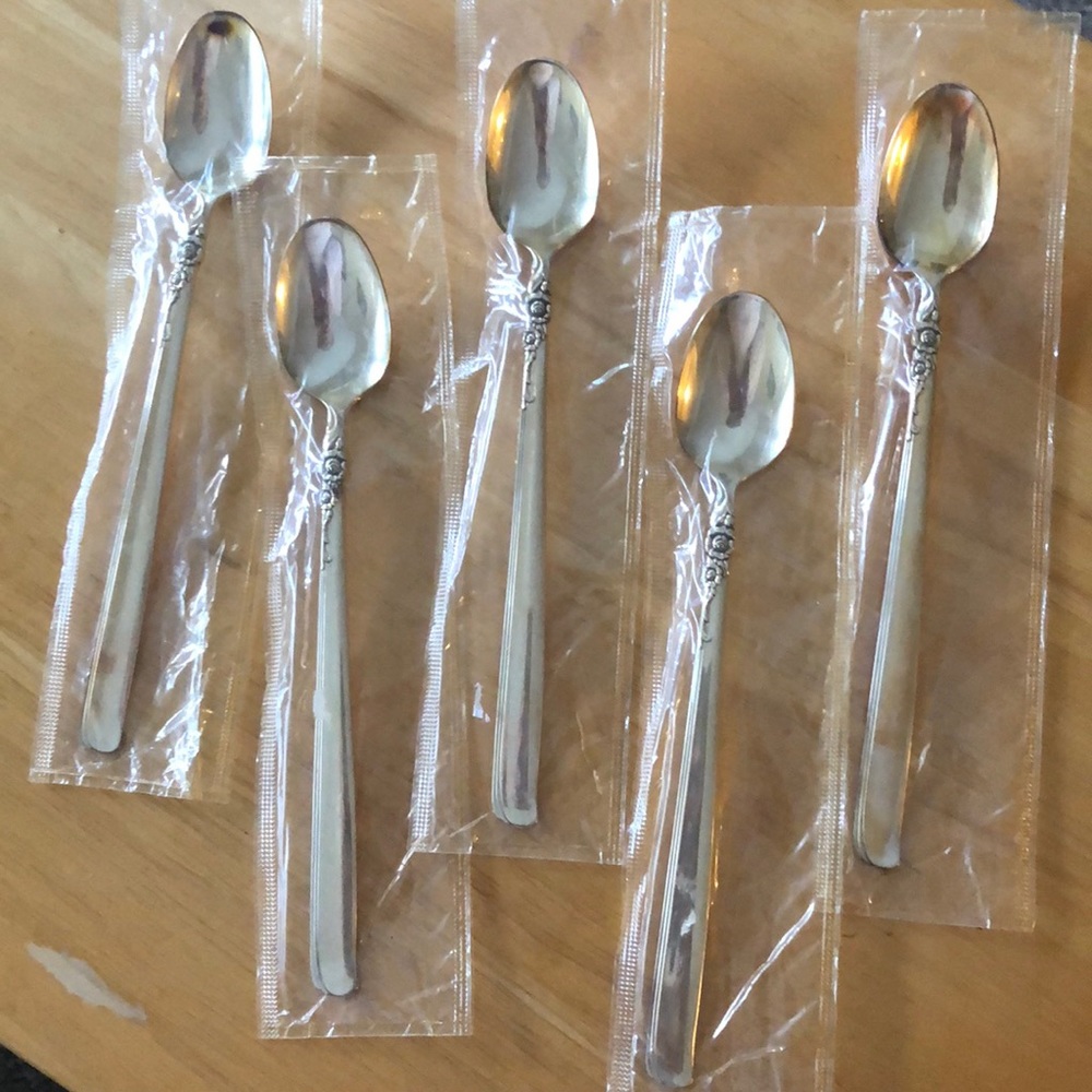 Five Oneida Prestige Iced Tea Spoons - Sealed